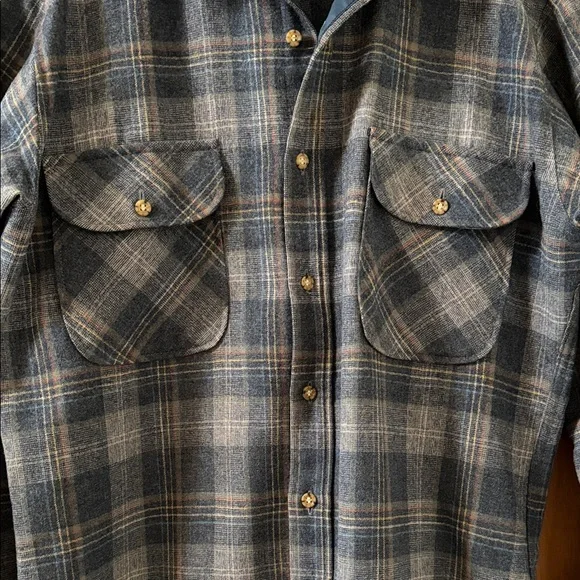 Vintage! Pendleton Woolen Mills Navy and Gray Shirt quality vintage pure wool - Picture 4 of 7